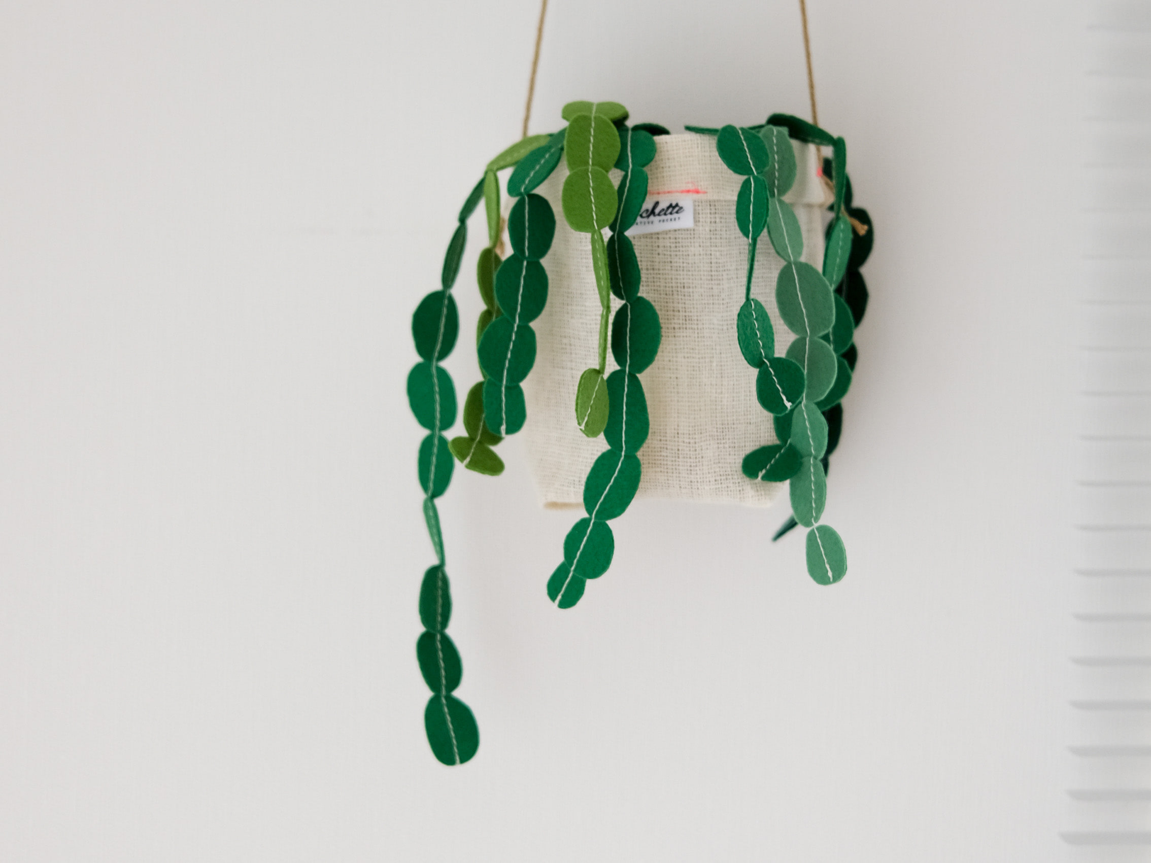 패브릭 행잉 식물 - 동글잎